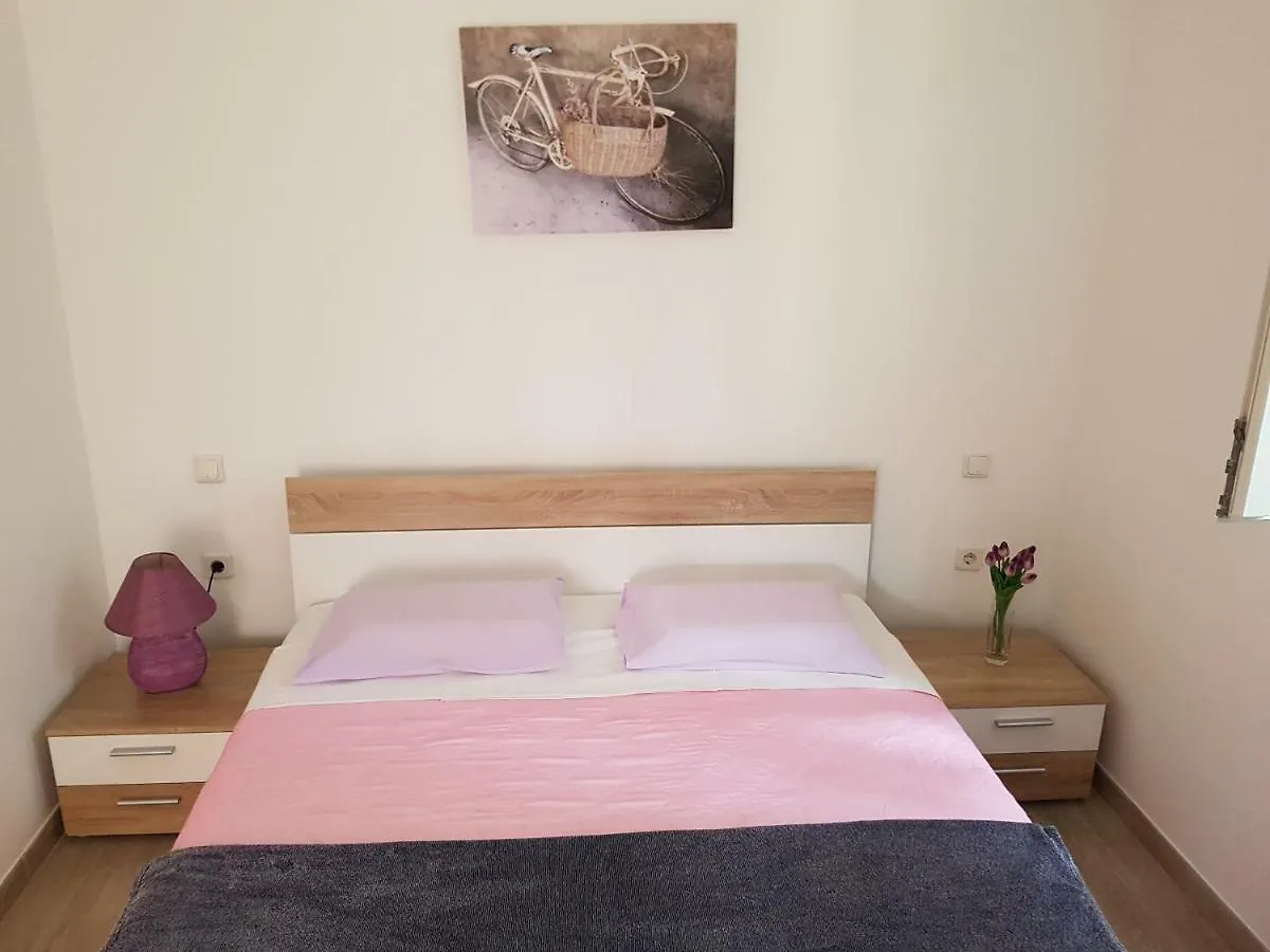 Apartments And Rooms Rosemari Mali Lošinj Croácia